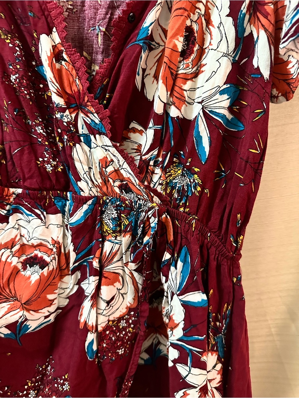 Band of Gypsys Large Floral Wrap Style Mini Dress Burgundy Boho Viscose - Picture 4 of 7